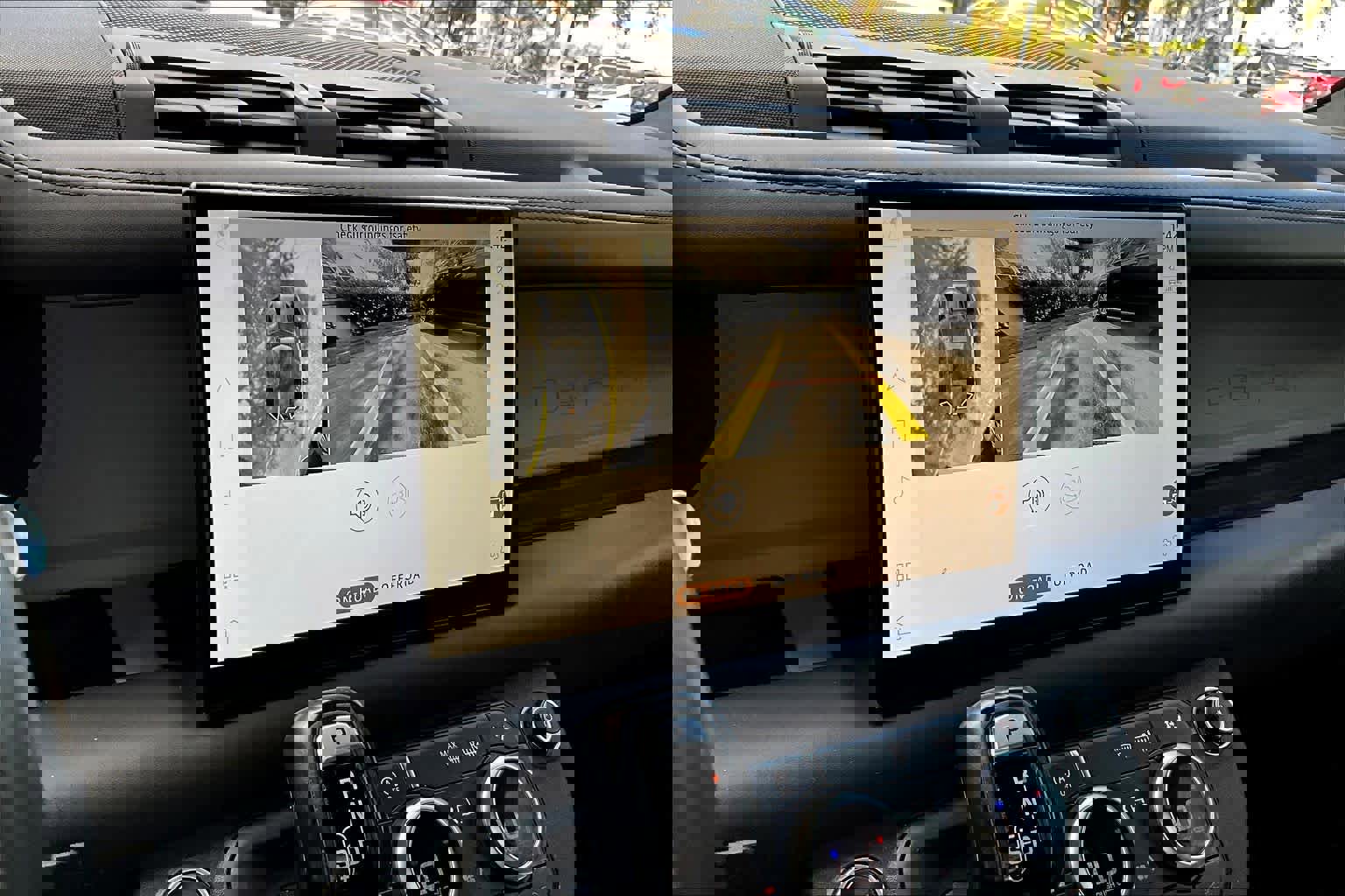 Used 2022 Land Rover Defender 110 X-Dynamic HSE image 24