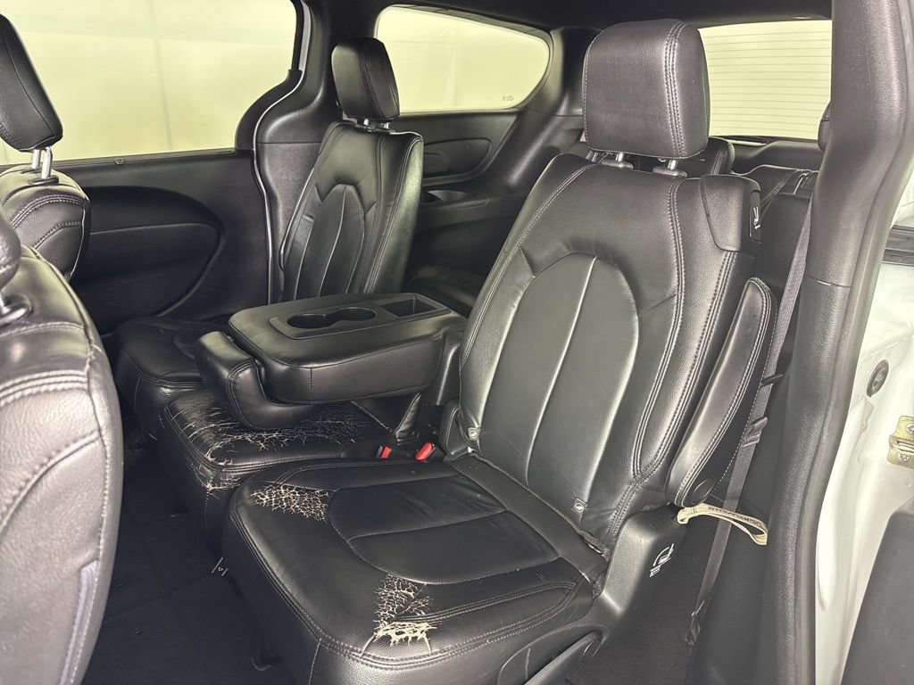 Used 2021 Chrysler Pacifica Touring w/ S Appearance Package FWD image 27