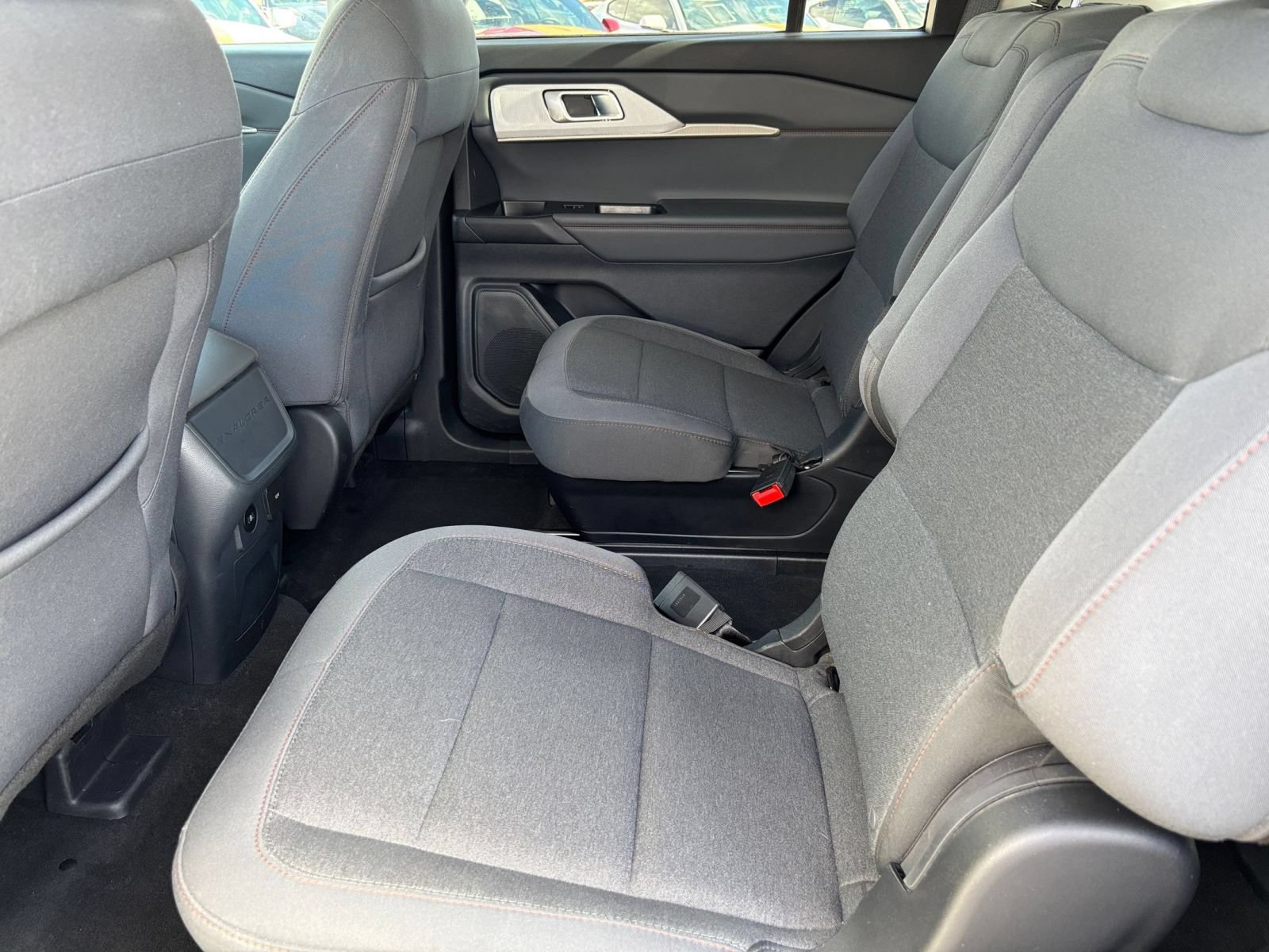 Used 2026 Ford Explorer Active AWD/4WD image 26