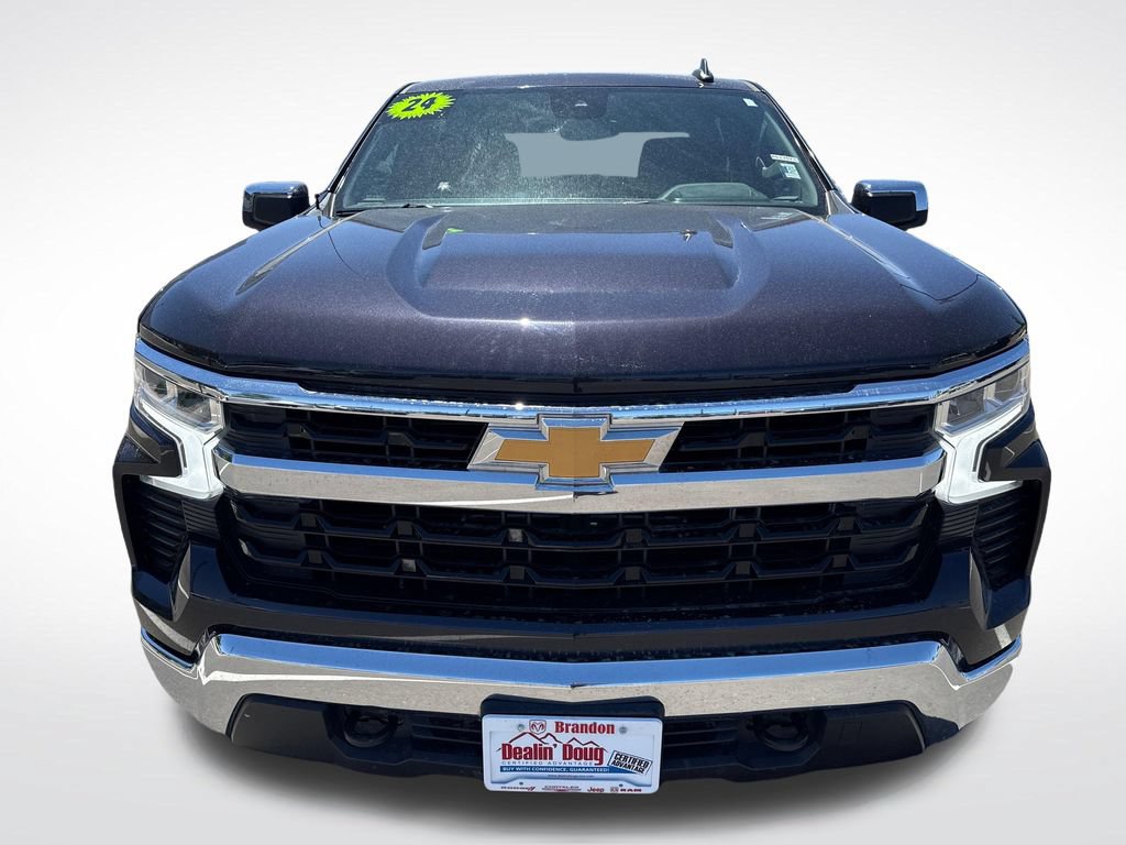 Used 2024 Chevrolet Silverado 1500 LT AWD/4WD image 10