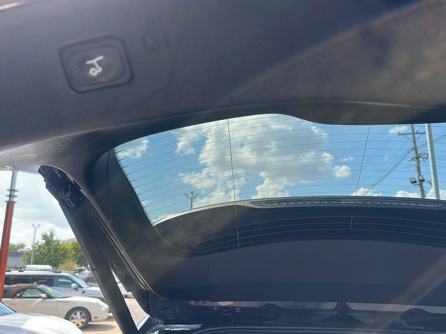 Used 2021 Ford Edge Titanium w/ Cargo Accessory Package FWD image 18