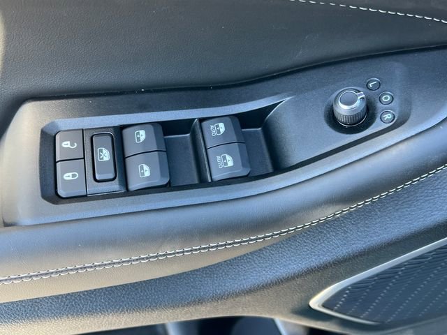 New 2026 Jeep Grand Cherokee L Limited AWD/4WD image 16