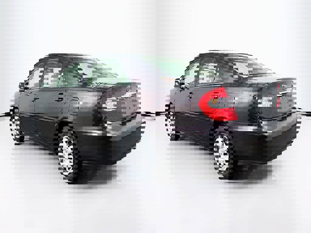 Used 2003 Toyota Camry LE image 4