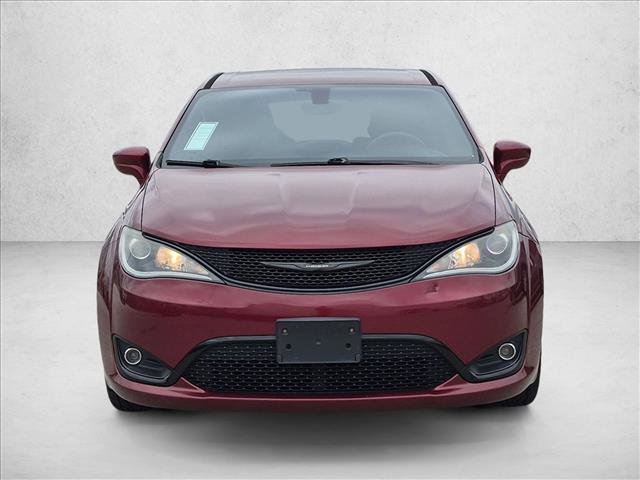 Used 2018 Chrysler Pacifica Touring Plus w/ S Appearance Package FWD image 2