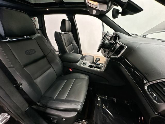 Used 2018 Jeep Grand Cherokee Overland AWD/4WD image 25