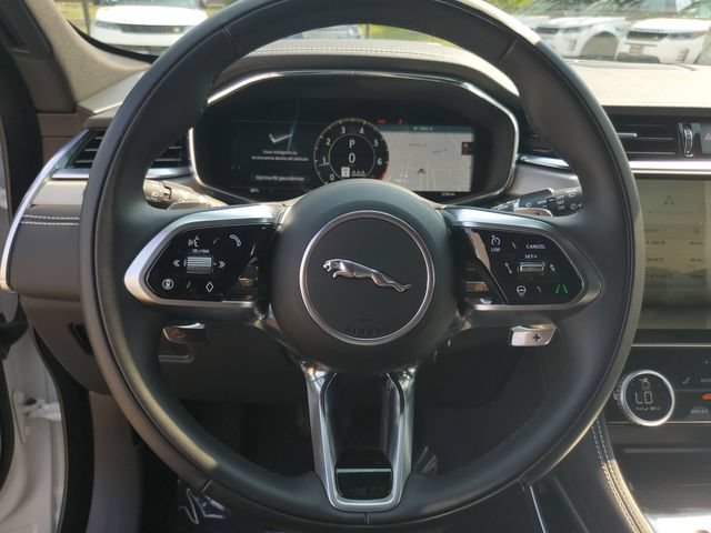 Certified 2026 Jaguar F-PACE R-Dynamic S AWD/4WD image 25