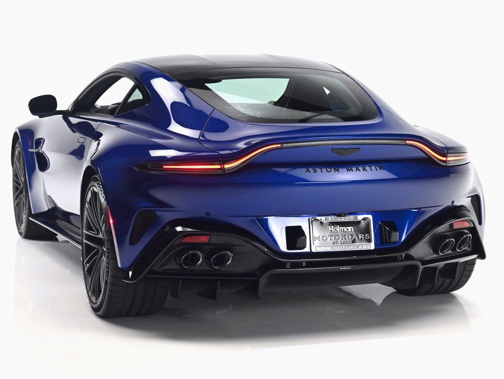 New 2026 Aston Martin V8 Vantage Coupe RWD image 5