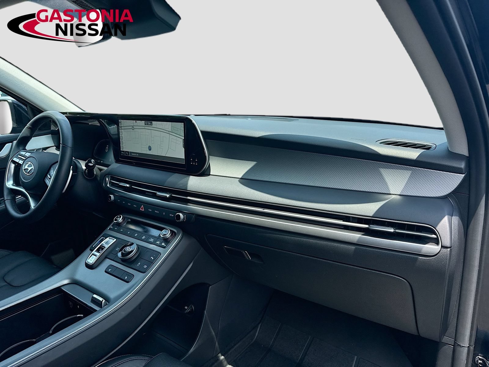 Used 2025 Hyundai Palisade SEL FWD image 40