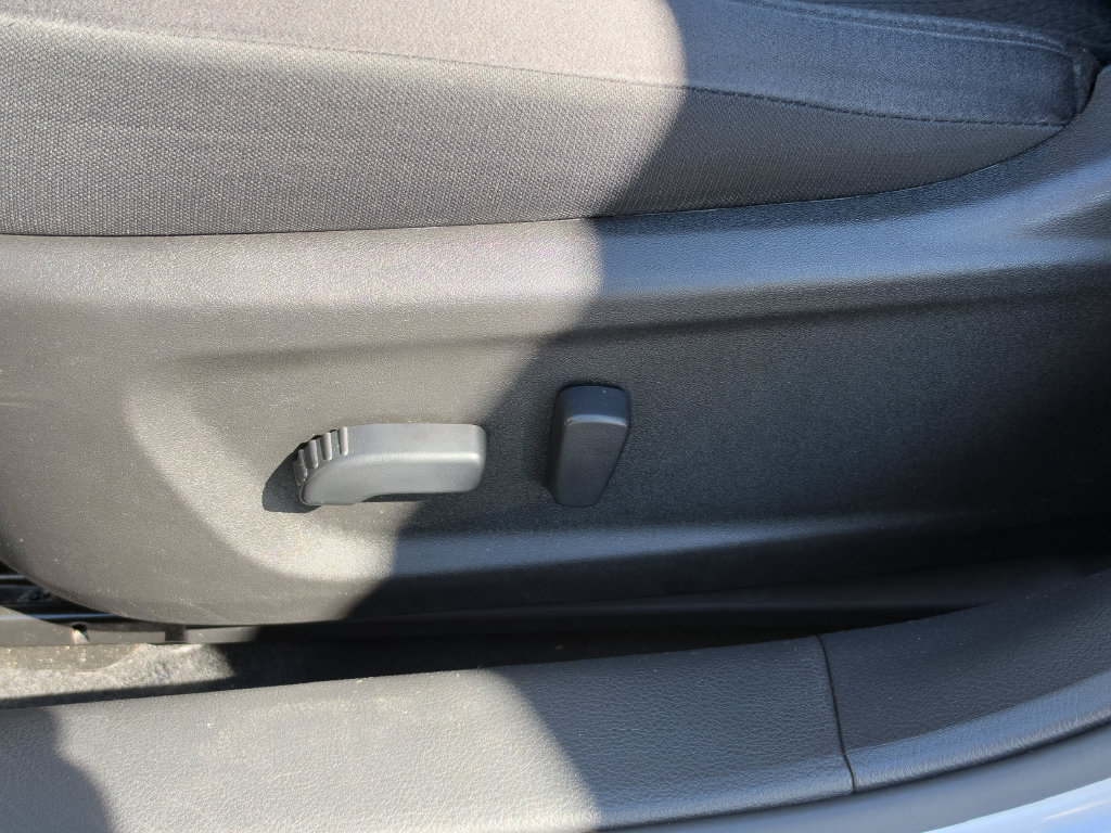 Used 2025 Nissan Altima 2.5 SV FWD image 21