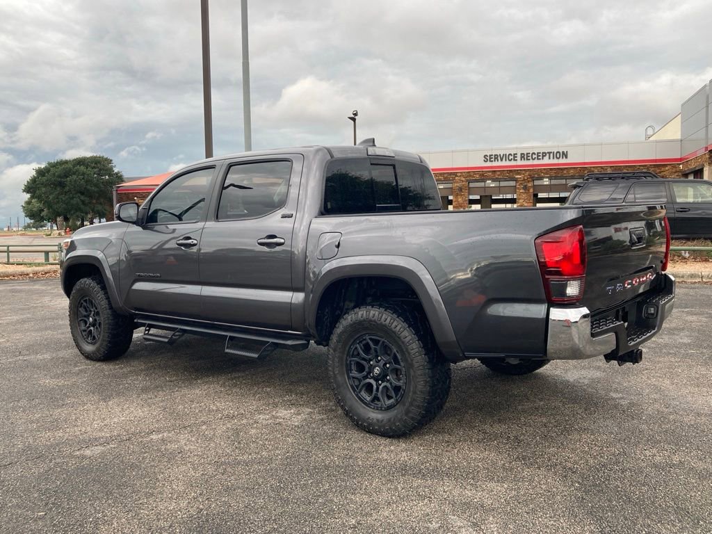 Used 2021 Toyota Tacoma SR5 RWD image 7