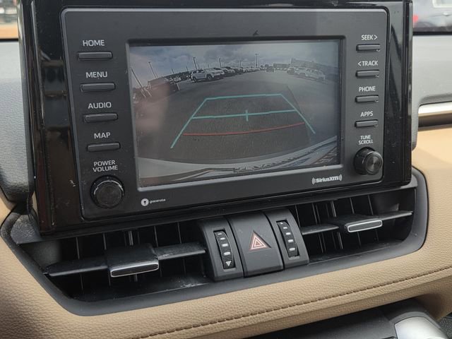 Used 2021 Toyota RAV4 XLE Premium image 9