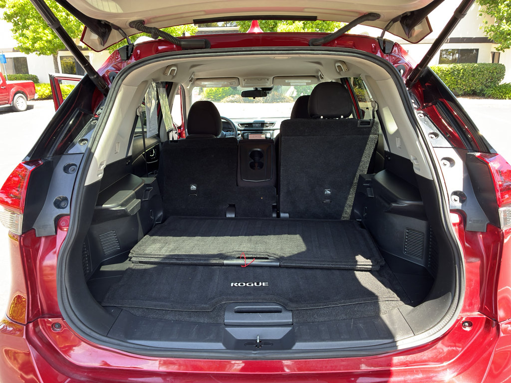 Used 2019 Nissan Rogue SV w/ Premium Package FWD image 50