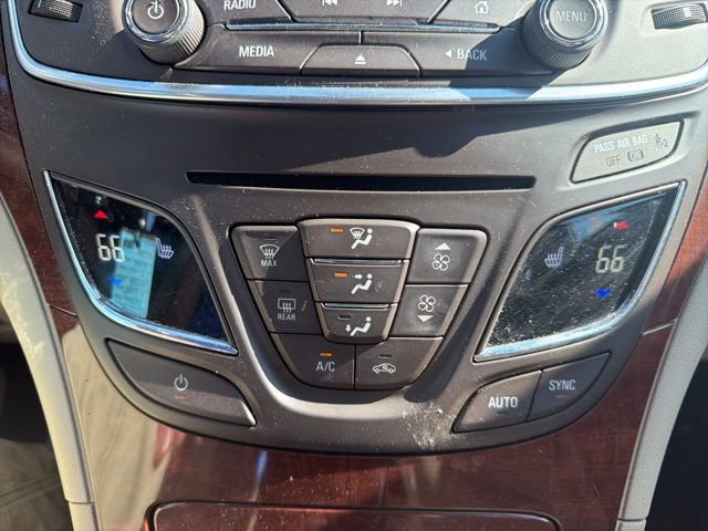 Used 2016 Buick Regal FWD image 24