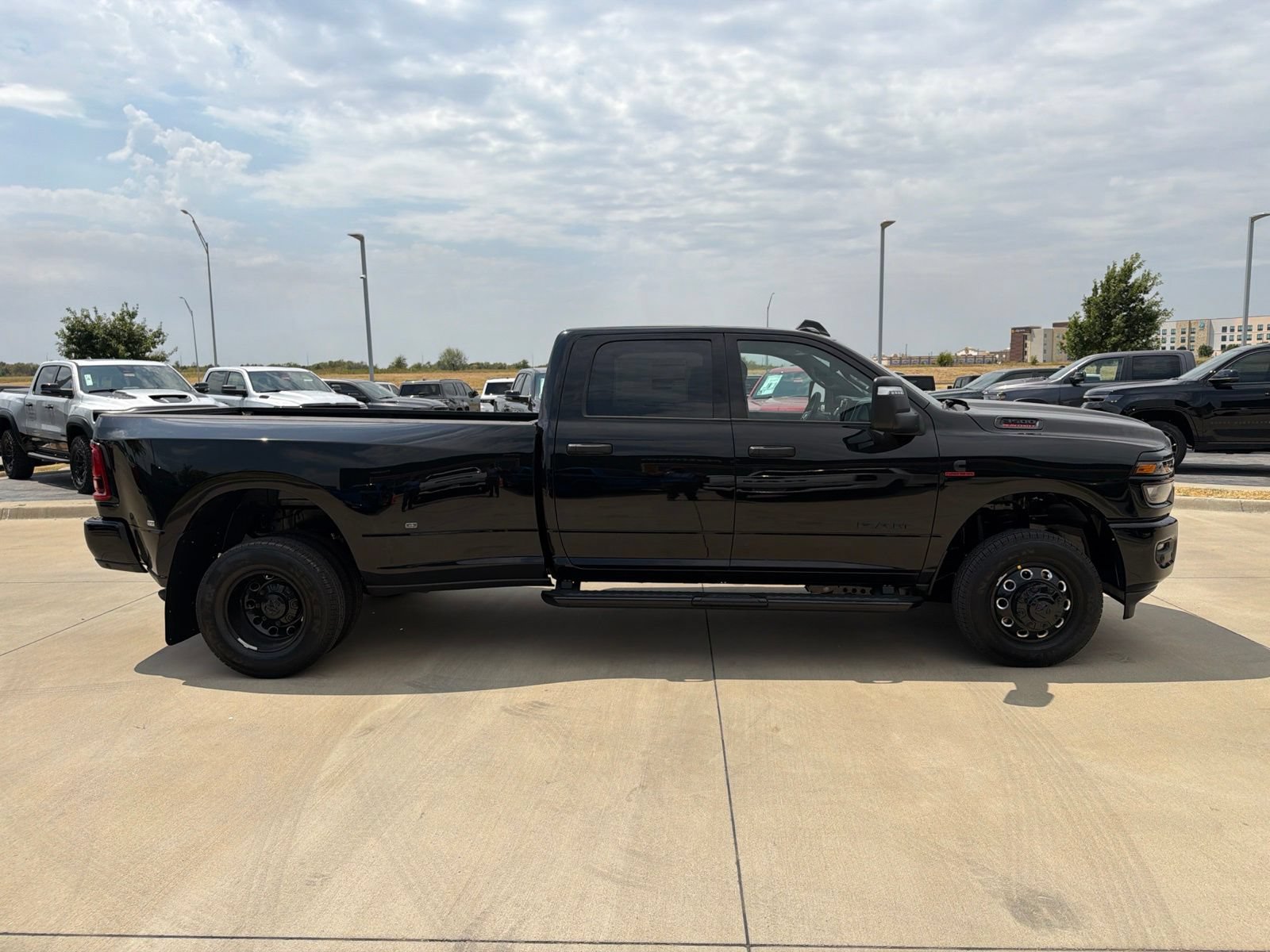 New 2026 RAM 3500 Lone Star AWD/4WD image 6
