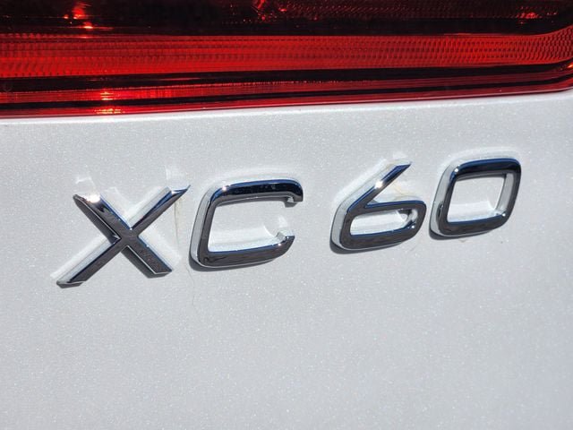 New 2026 Volvo XC60 B5 Plus w/ Protection Package Premier AWD/4WD image 16