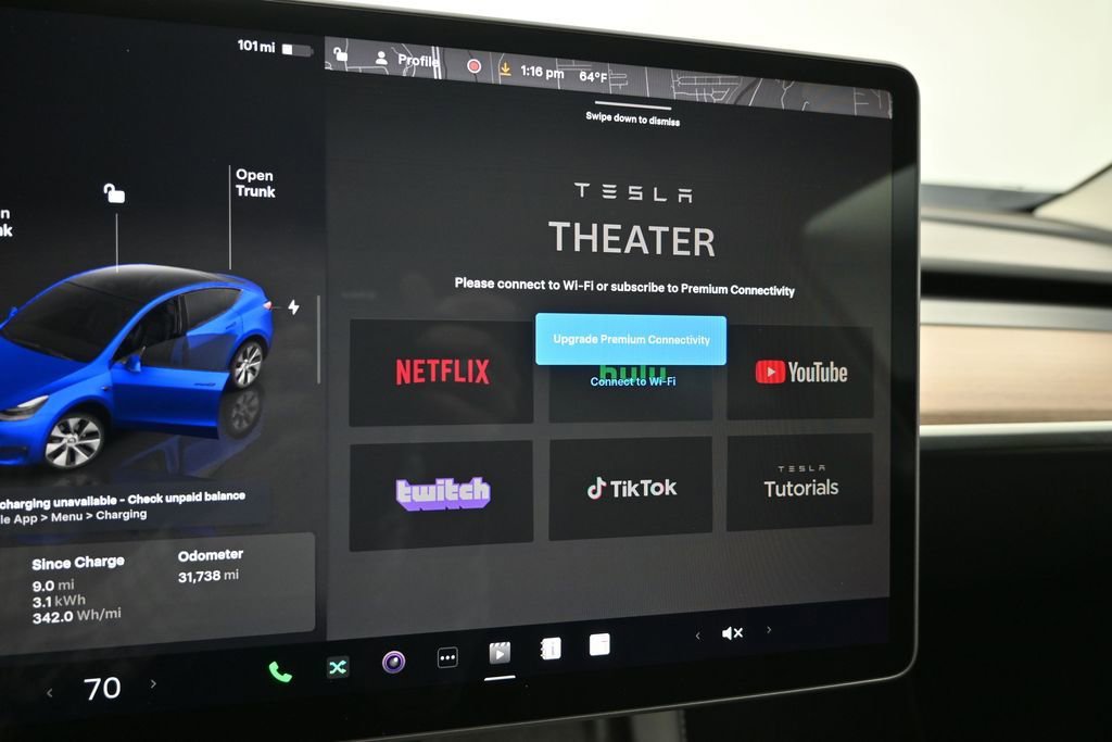 Used 2023 Tesla Model Y AWD image 18