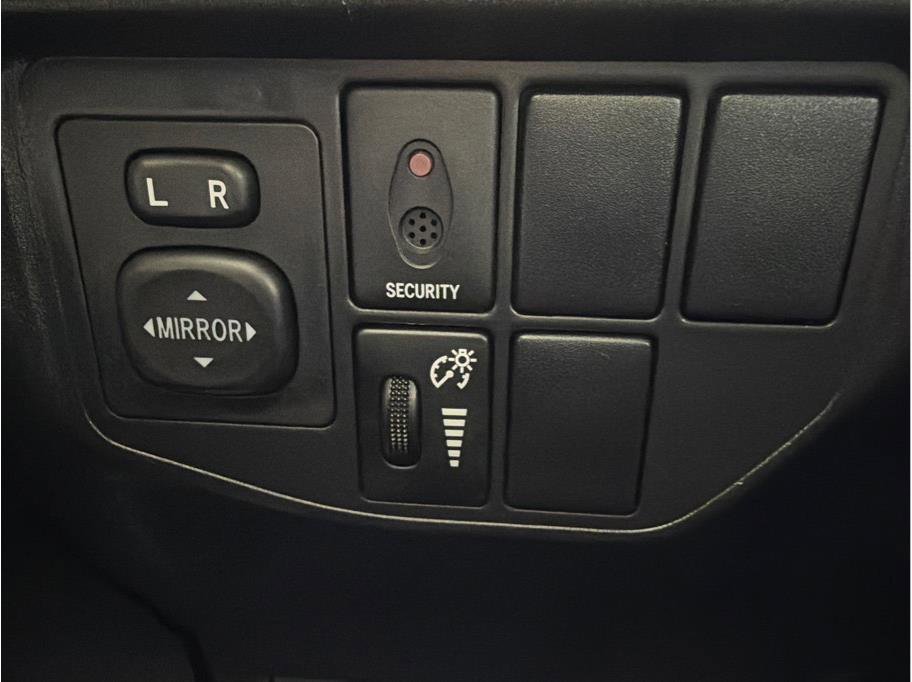 Used 2012 Toyota Prius Two image 23