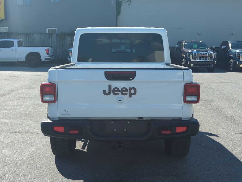 Used 2023 Jeep Gladiator Rubicon w/ Cold Weather Group AWD/4WD image 5
