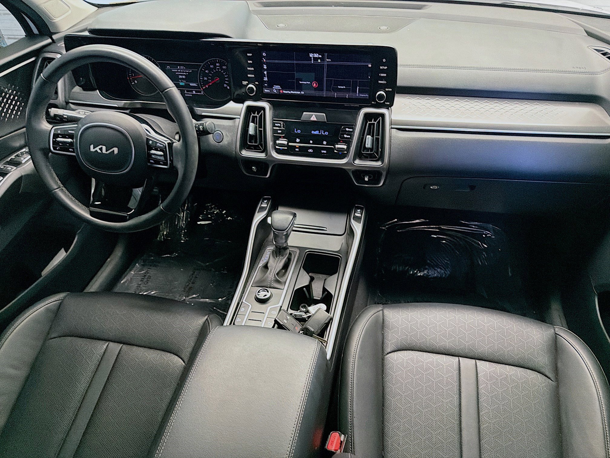 Used 2023 Kia Sorento S image 12