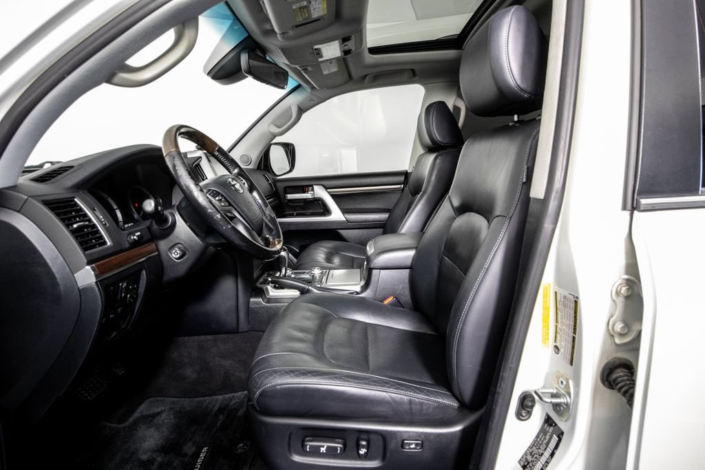 Used 2019 Toyota Land Cruiser AWD/4WD image 9