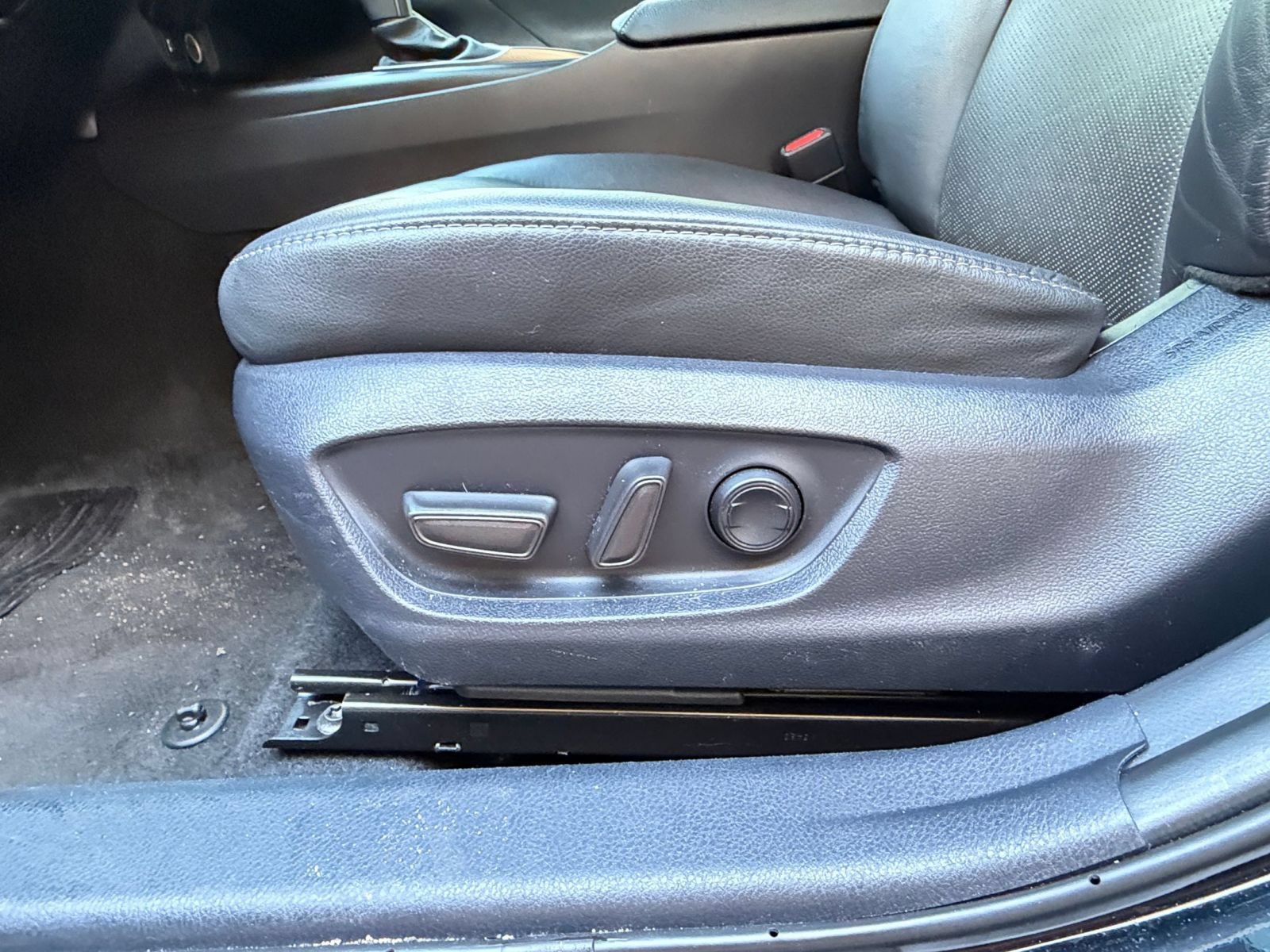 Used 2024 Toyota Camry XSE FWD image 21