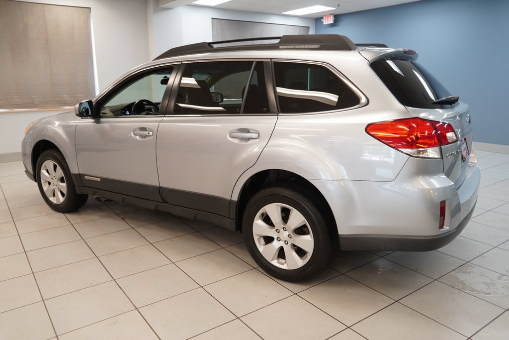 Used 2012 Subaru Outback 2.5i Premium w/ All-Weather Pkg AWD/4WD image 7