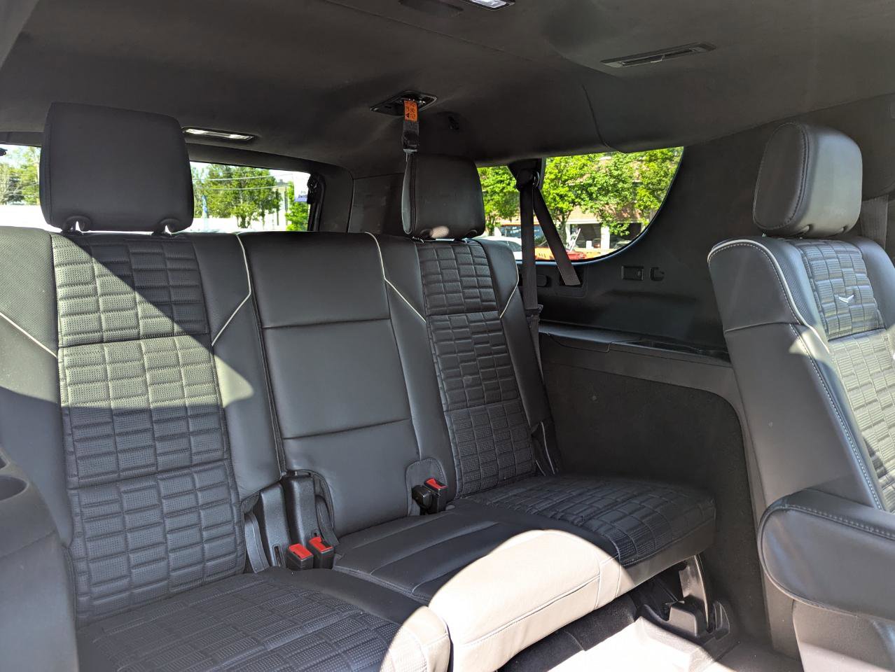 Used 2022 Cadillac Escalade ESV Sport Platinum AWD/4WD image 53