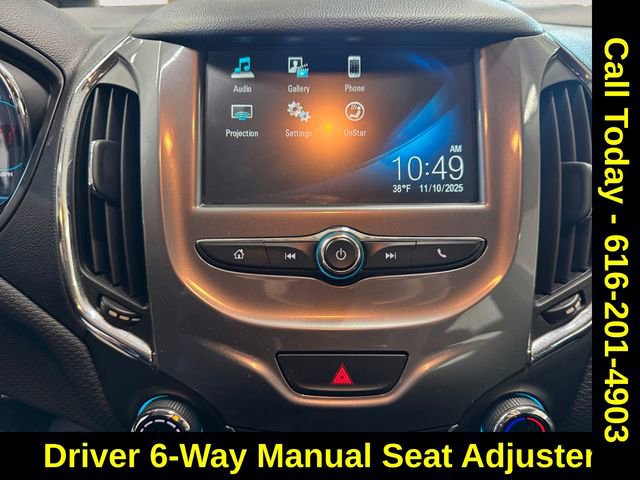 Used 2018 Chevrolet Cruze LT image 11