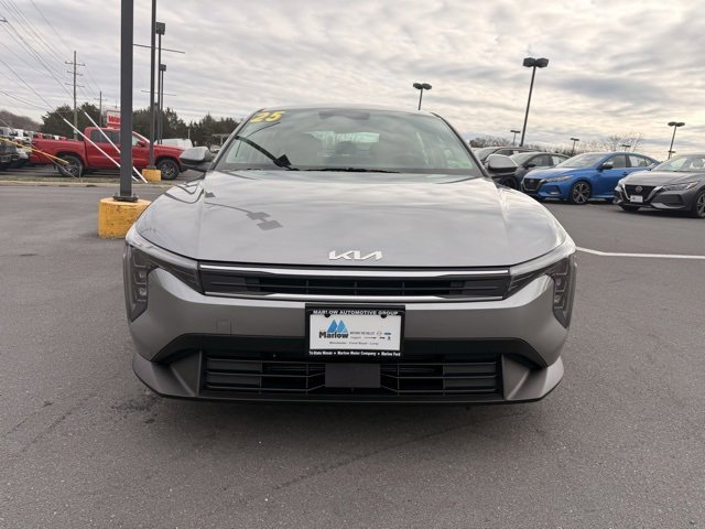 Used 2025 Kia K4 LXS image 3
