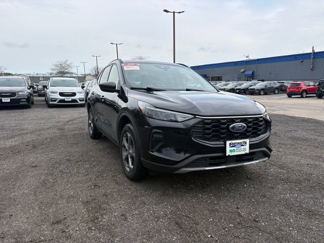 Used 2025 Ford Escape ST-Line w/ Tech Pack #1 image 1