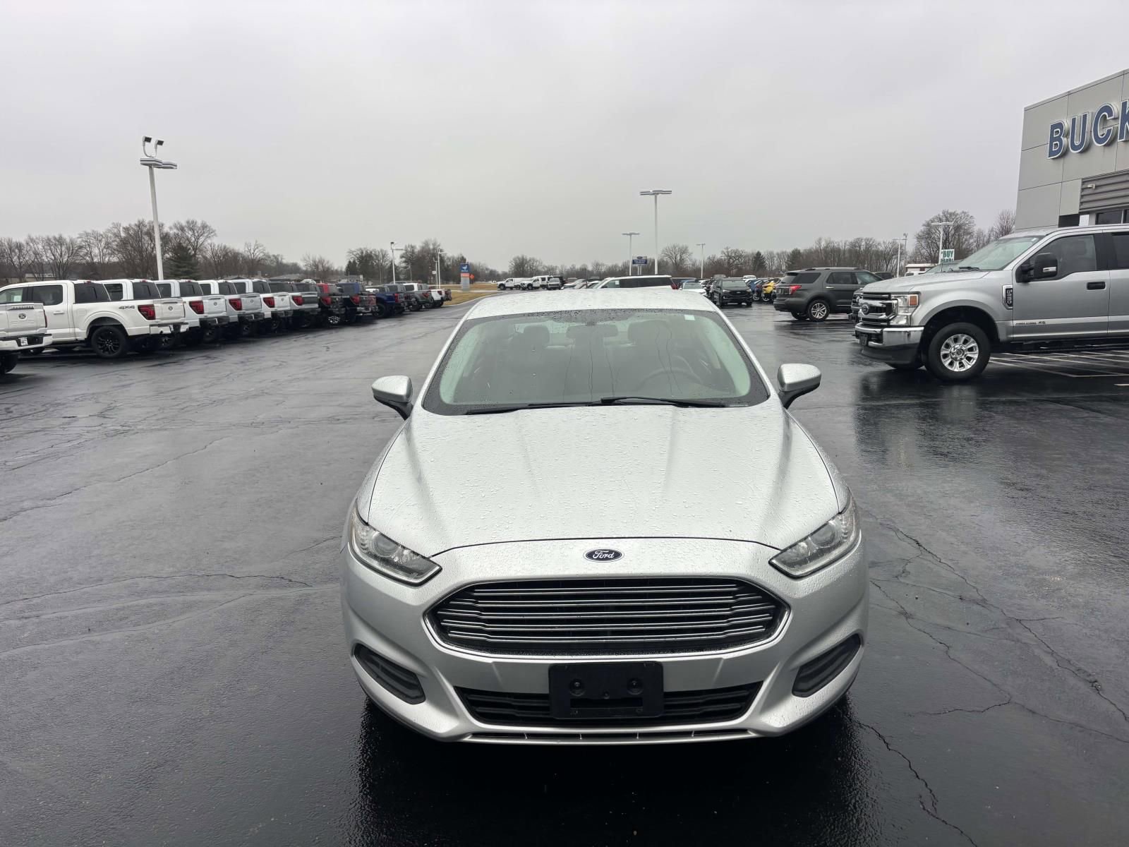Used 2014 Ford Fusion S image 2