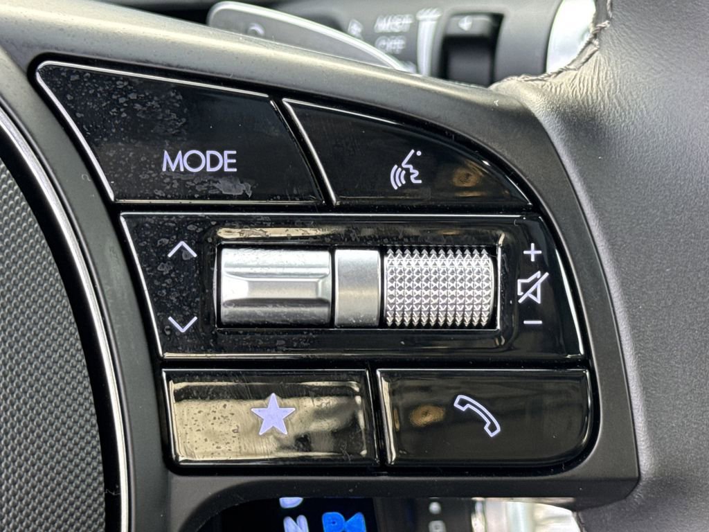 Used 2024 Hyundai Ioniq 6 Limited image 25