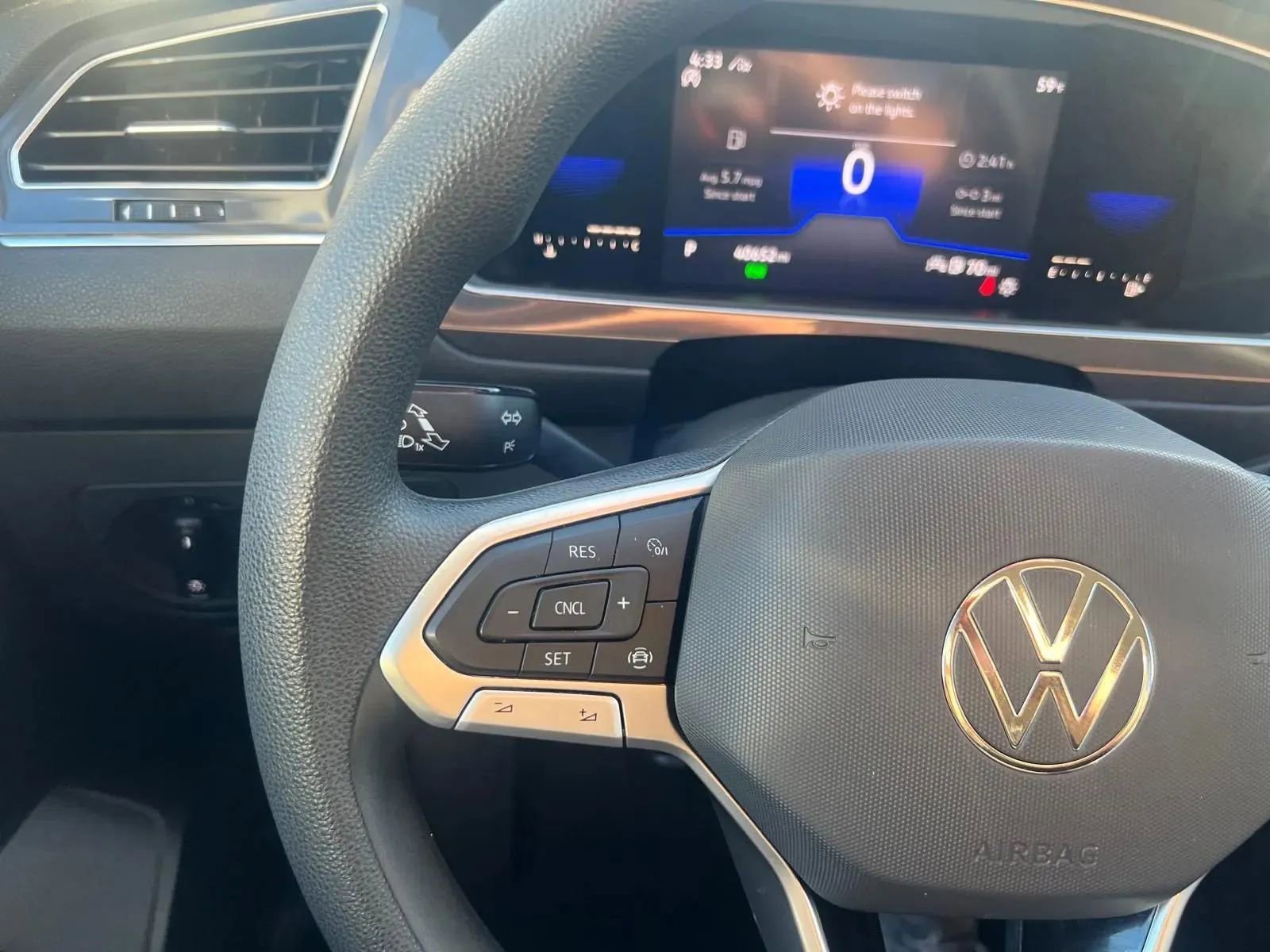 Used 2022 Volkswagen Tiguan S image 15