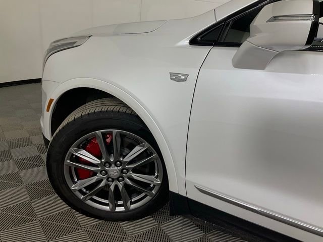 Certified 2025 Cadillac XT5 Sportv image 34