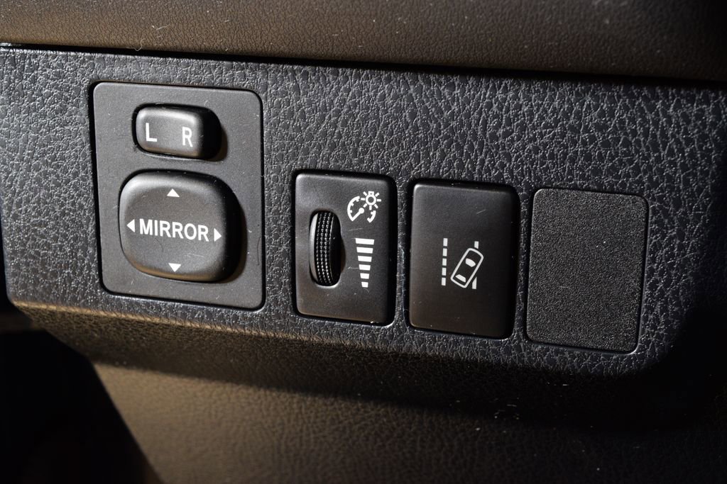 Used 2018 Toyota RAV4 LE w/ All Weather Liner Package image 16