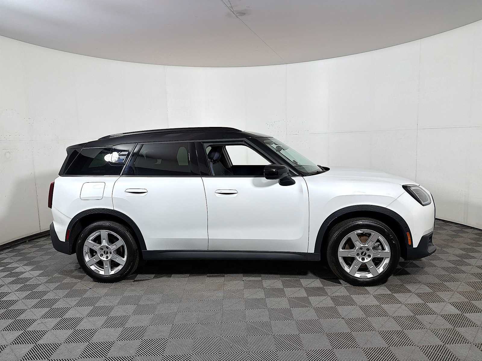 Used 2025 MINI Cooper Countryman S AWD/4WD image 7
