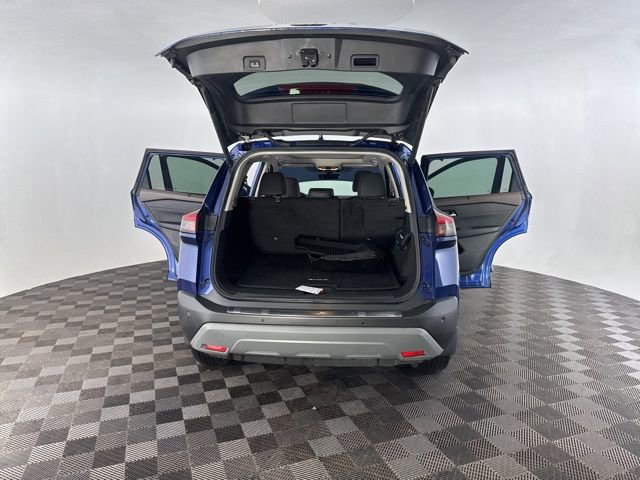Used 2023 Nissan Rogue SV w/ SV Premium B Package image 19