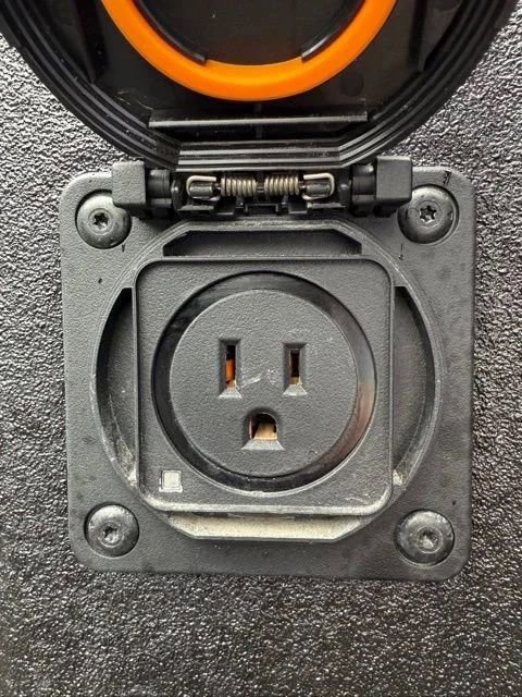 Used 2024 GMC Sierra 1500 AT4 w/ Technology Package AWD/4WD image 24