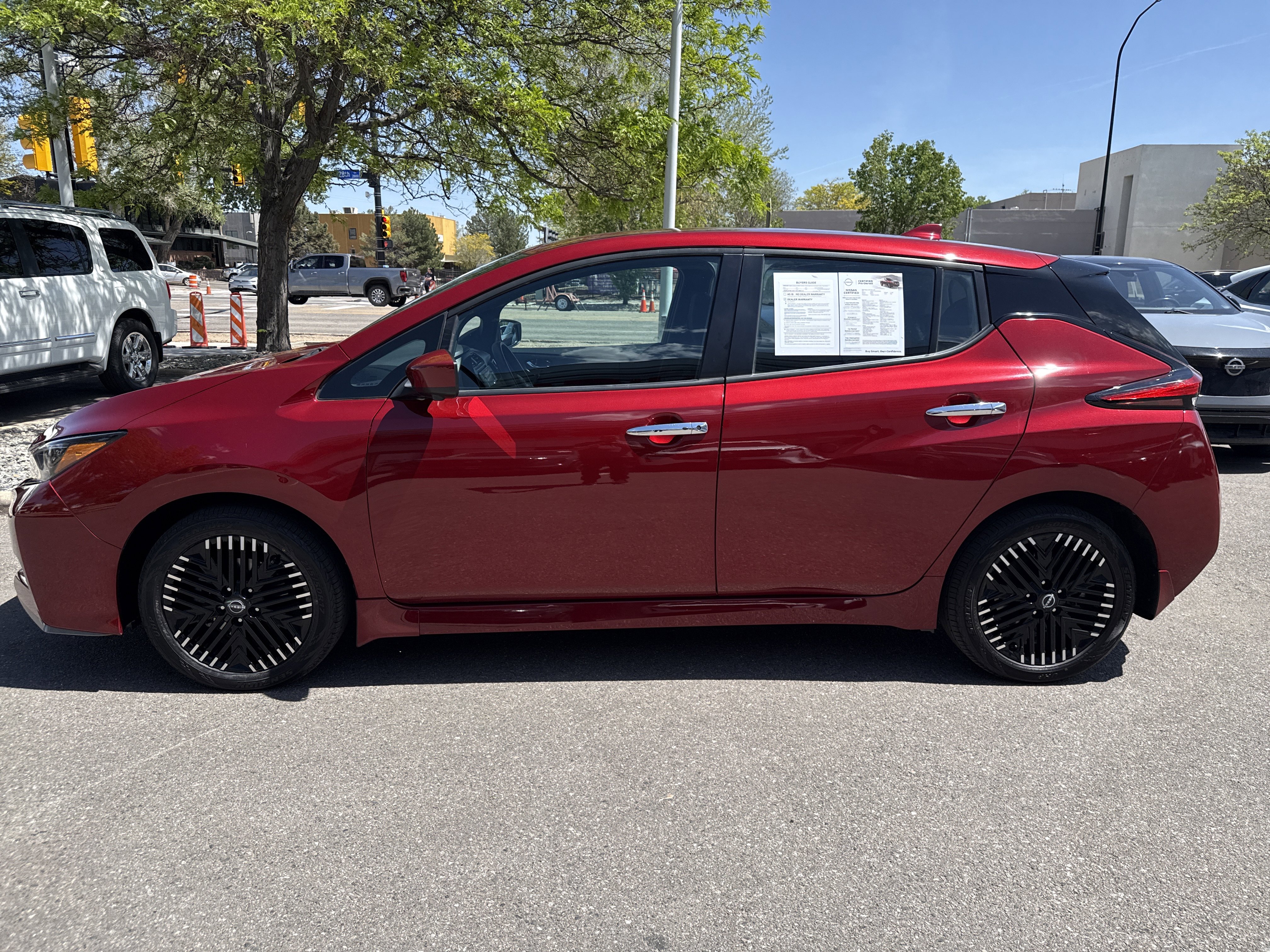 Certified 2024 Nissan Leaf SV Plus image 4