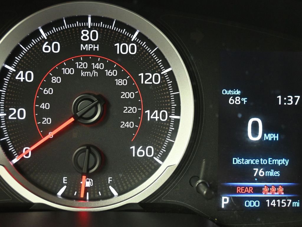 Certified 2022 Toyota Corolla Cross LE AWD/4WD image 16