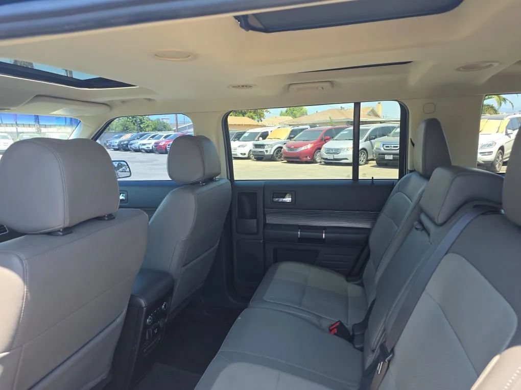 Used 2017 Ford Flex SEL w/ Equipment Group 202A FWD image 23