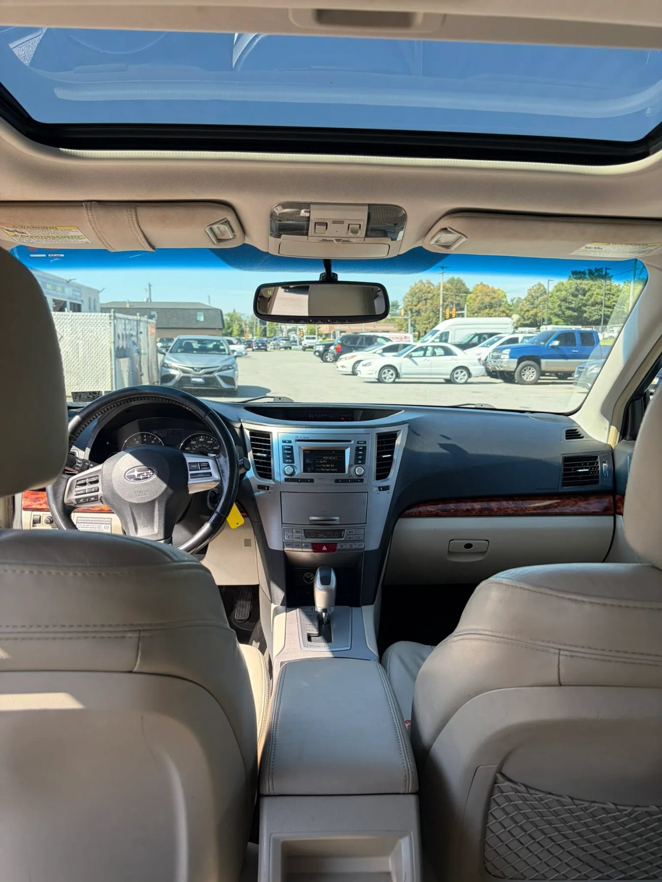 Used 2012 Subaru Outback 3.6R Limited w/ Moonroof Pkg AWD/4WD image 25