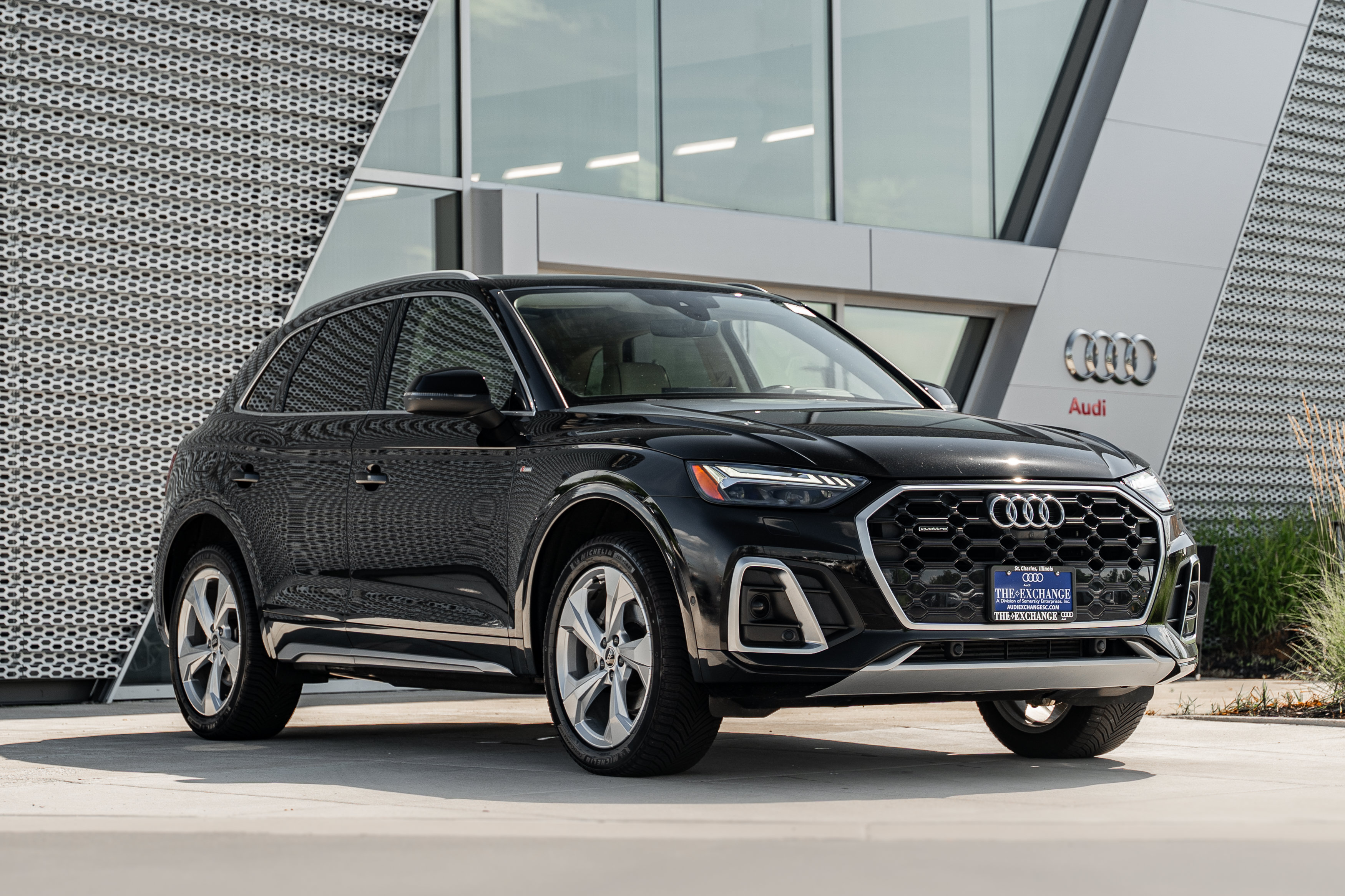 Used 2022 Audi Q5 2.0T Prestige w/ Prestige Package
