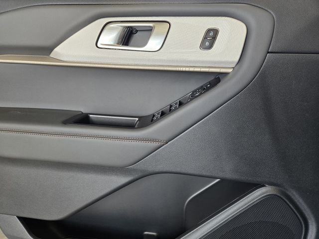 New 2026 Ford Explorer Active image 17