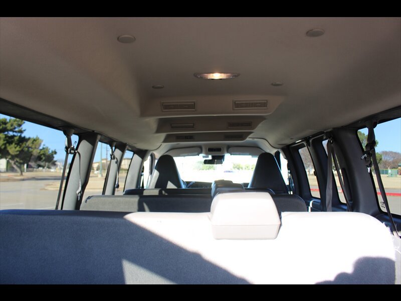 Used 2020 Chevrolet Express 3500 LS RWD image 13