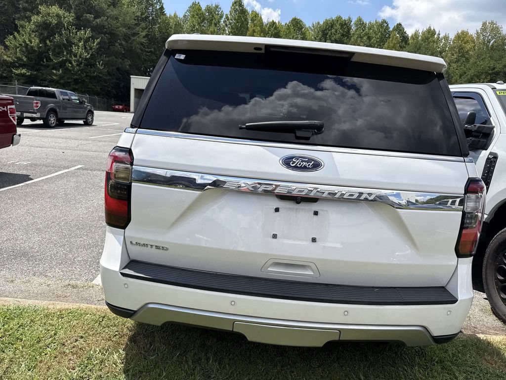 Used 2018 Ford Expedition Limited w/ Equipment Group 301A RWD image 18