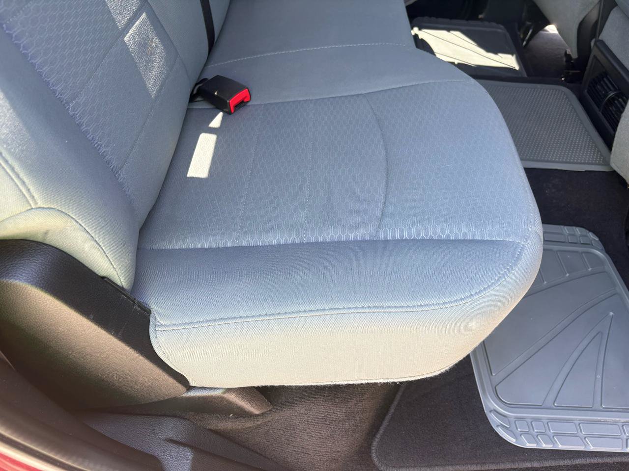 Used 2017 RAM 1500 Classic SLT AWD/4WD image 46