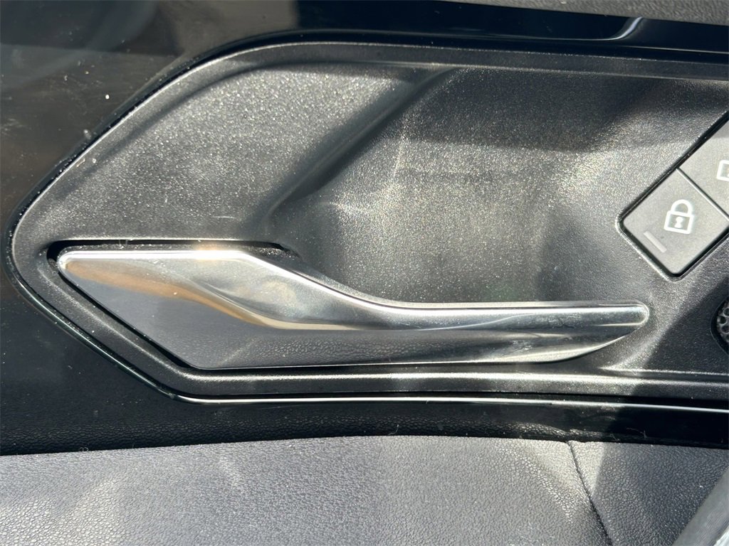 Used 2024 Land Rover Discovery Sport S image 28