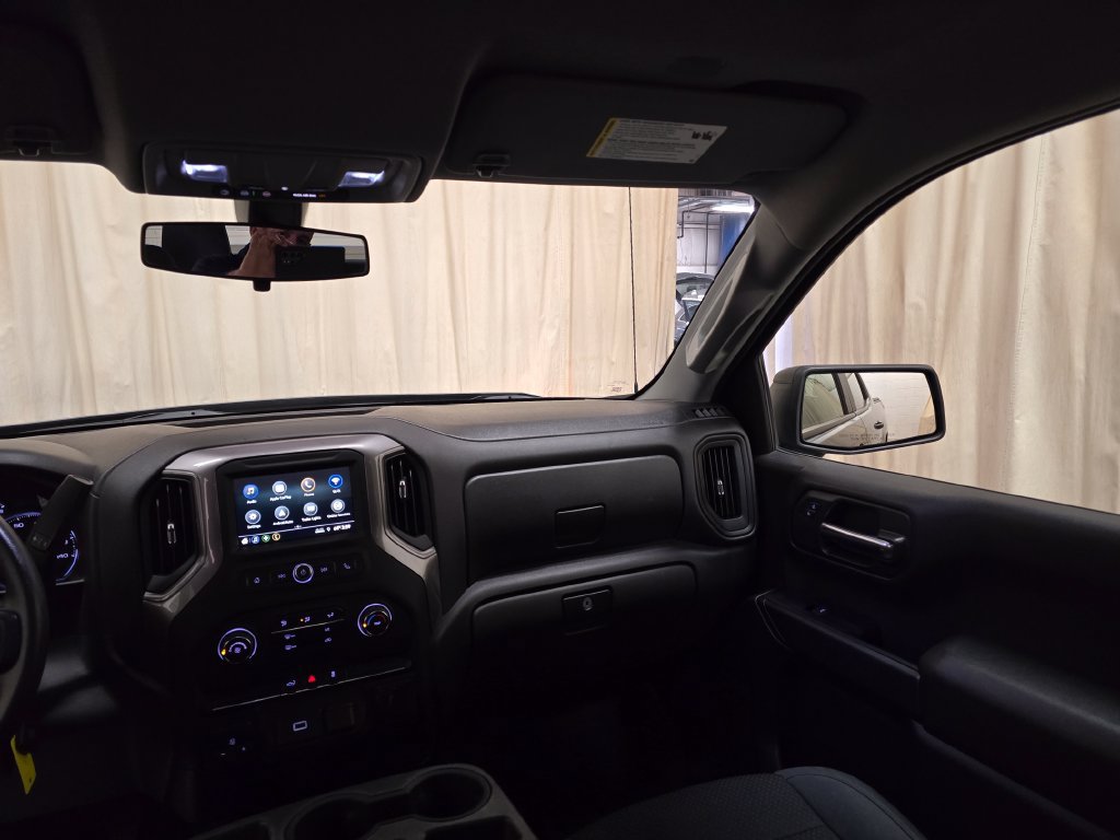 Used 2019 Chevrolet Silverado 1500 Custom w/ Custom Value Package AWD/4WD image 22