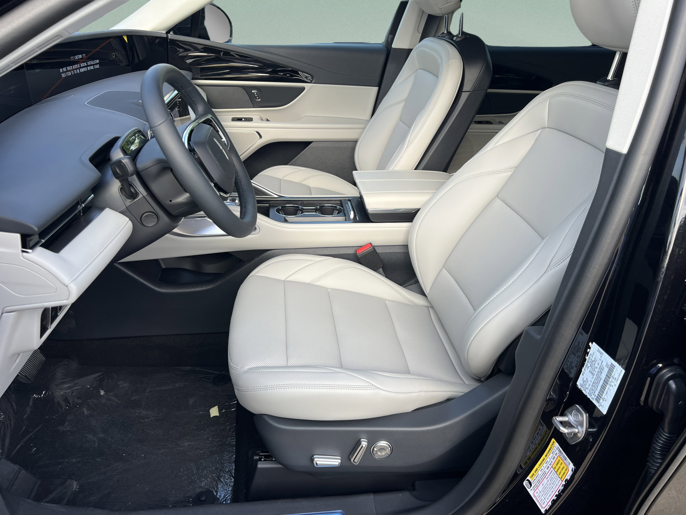 New 2026 Lincoln Nautilus Premier w/ Jet Appearance Package AWD/4WD image 20